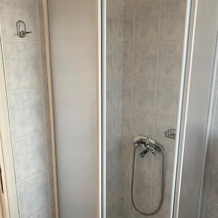 Apartment Pefki 1 *