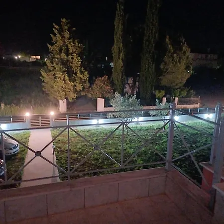Pefki 1 Apartment *